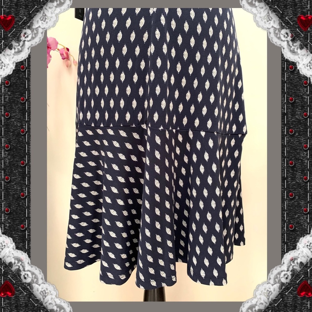 Ivanka Trump Side Zip Ruched Ruffle Print Dress - Picture 8 of 9